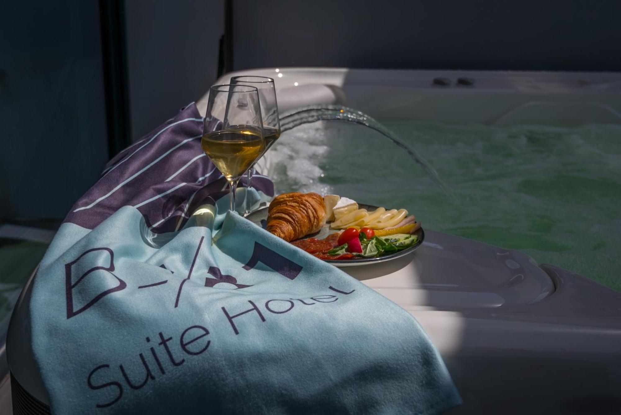 Bj81 Suite Hotel Siófok Kültér fotó