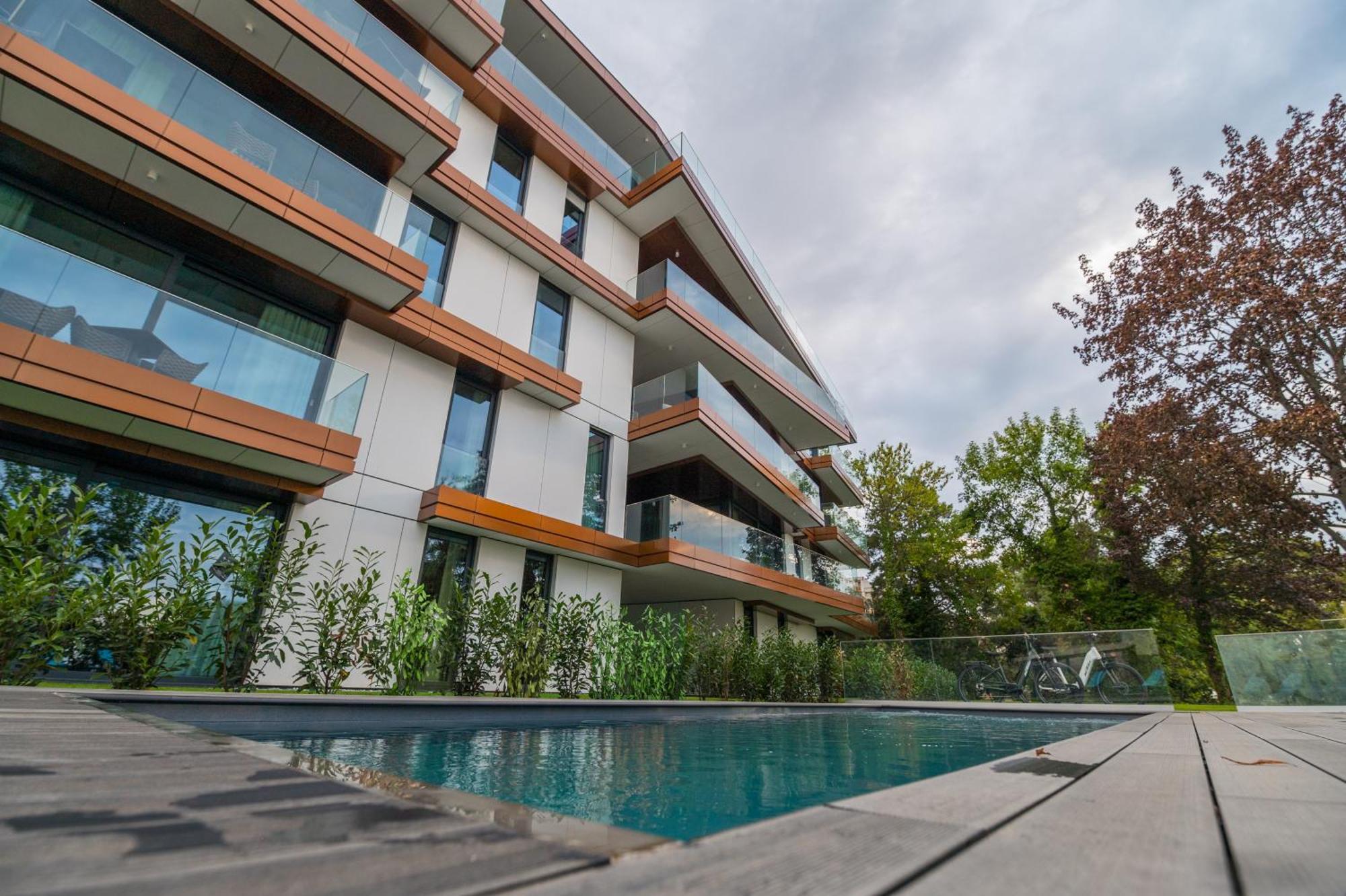 Bj81 Suite Hotel Siófok Kültér fotó