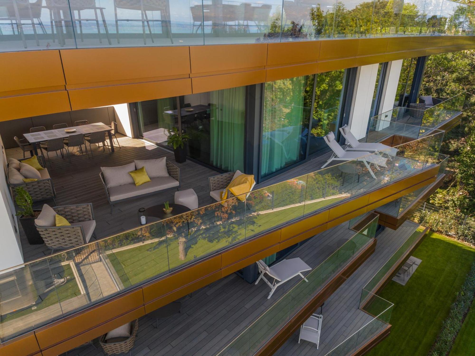 Bj81 Suite Hotel Siófok Kültér fotó