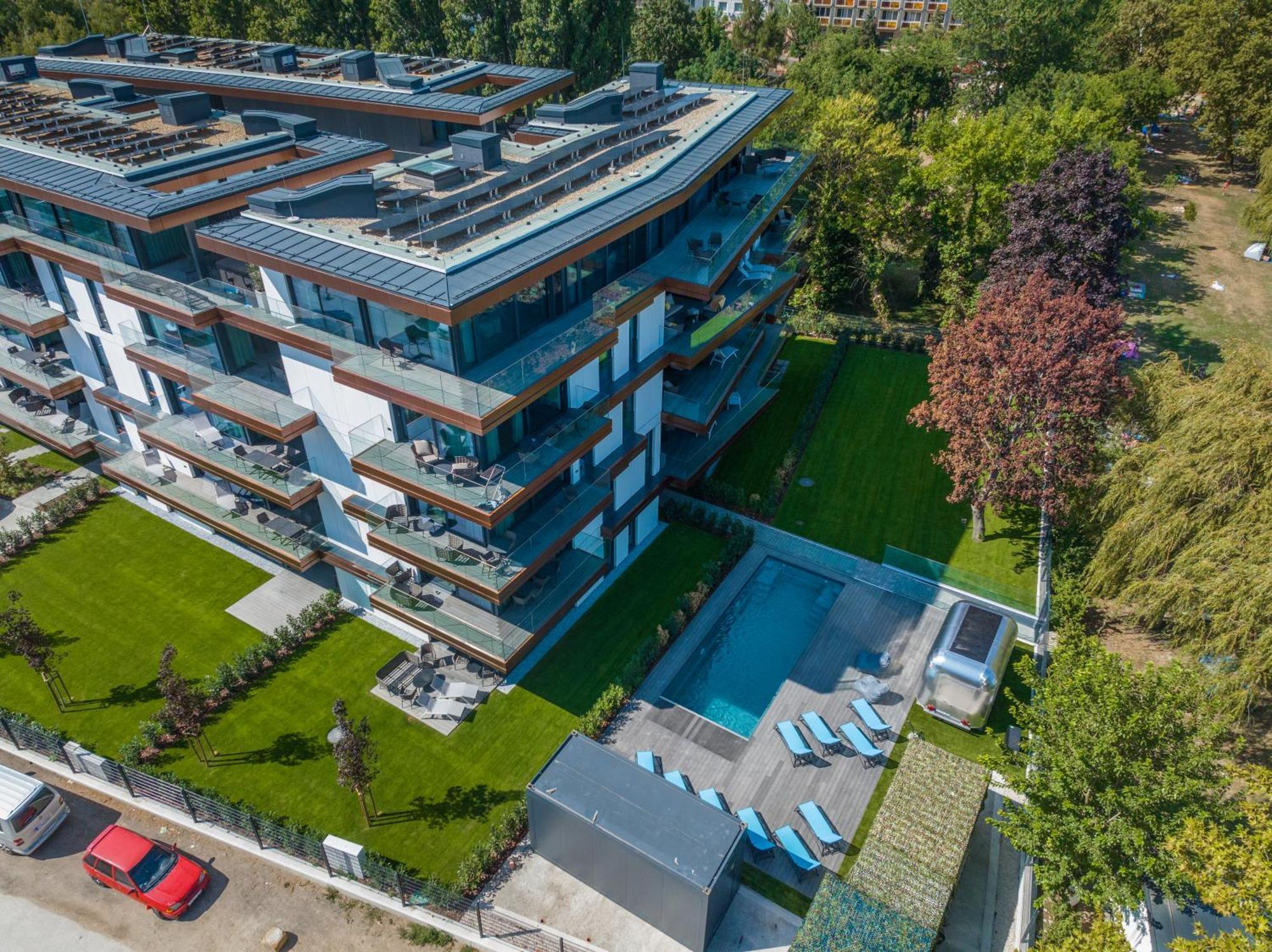 Bj81 Suite Hotel Siófok Kültér fotó