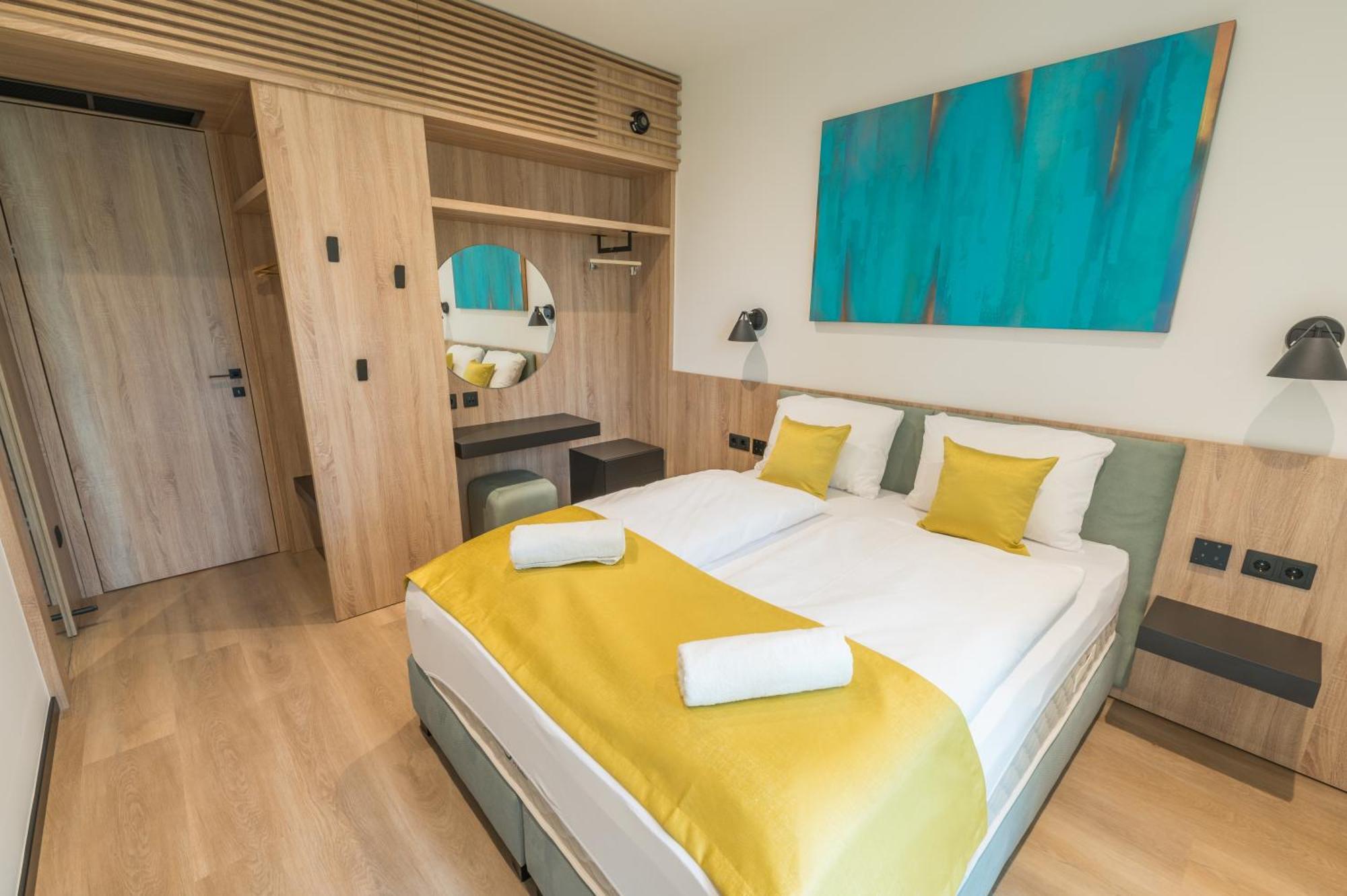 Bj81 Suite Hotel Siófok Szoba fotó