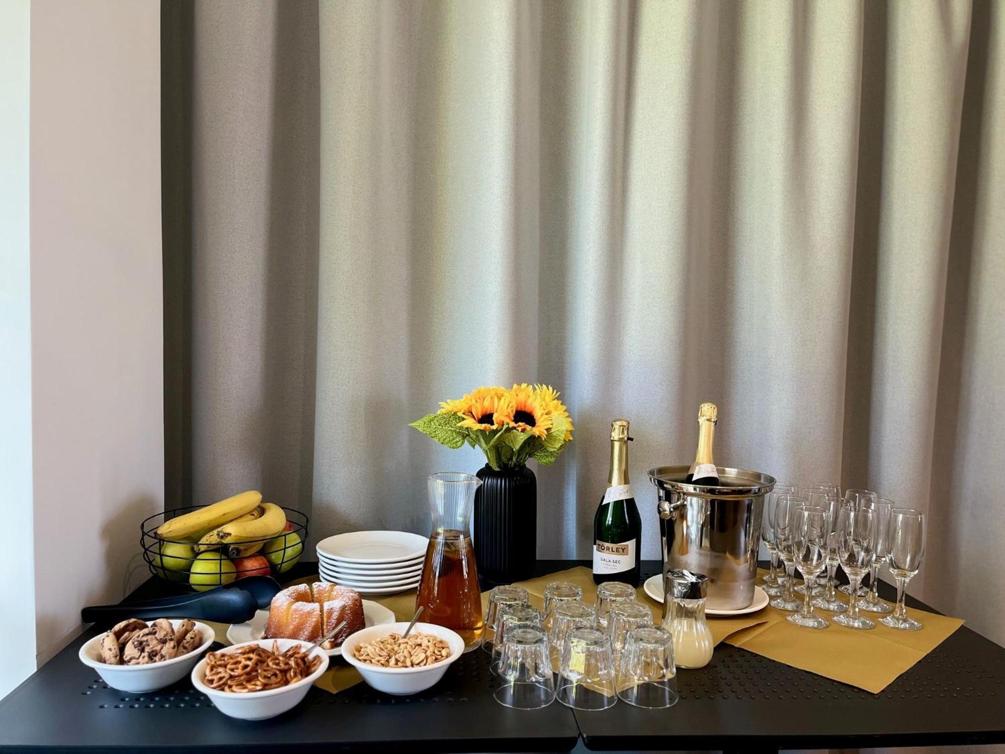 Bj81 Suite Hotel Siófok Kültér fotó